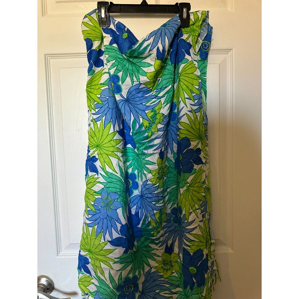Tropical Floral Beach Coverup – Blue, Green & White Print